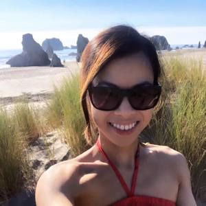 Meet your Posher, Lea